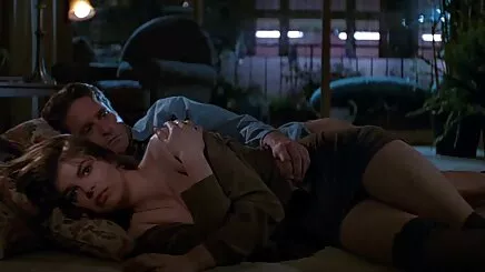 Nữ và tinh jav bao luc