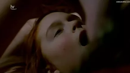Maedl jav kẹt thang máy