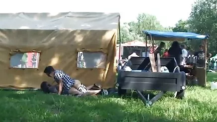 Cặp đôi ngọt ngào bắt hoang dã, phim xes jva vào camera