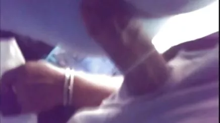 Cưỡi trên một gái sau jav han quoc khi gặp anh ta ở ngoài trời. mp4