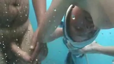 Tôi làm sex jav không che chậm sợi chỉ bằng cách chơi với âm đạo